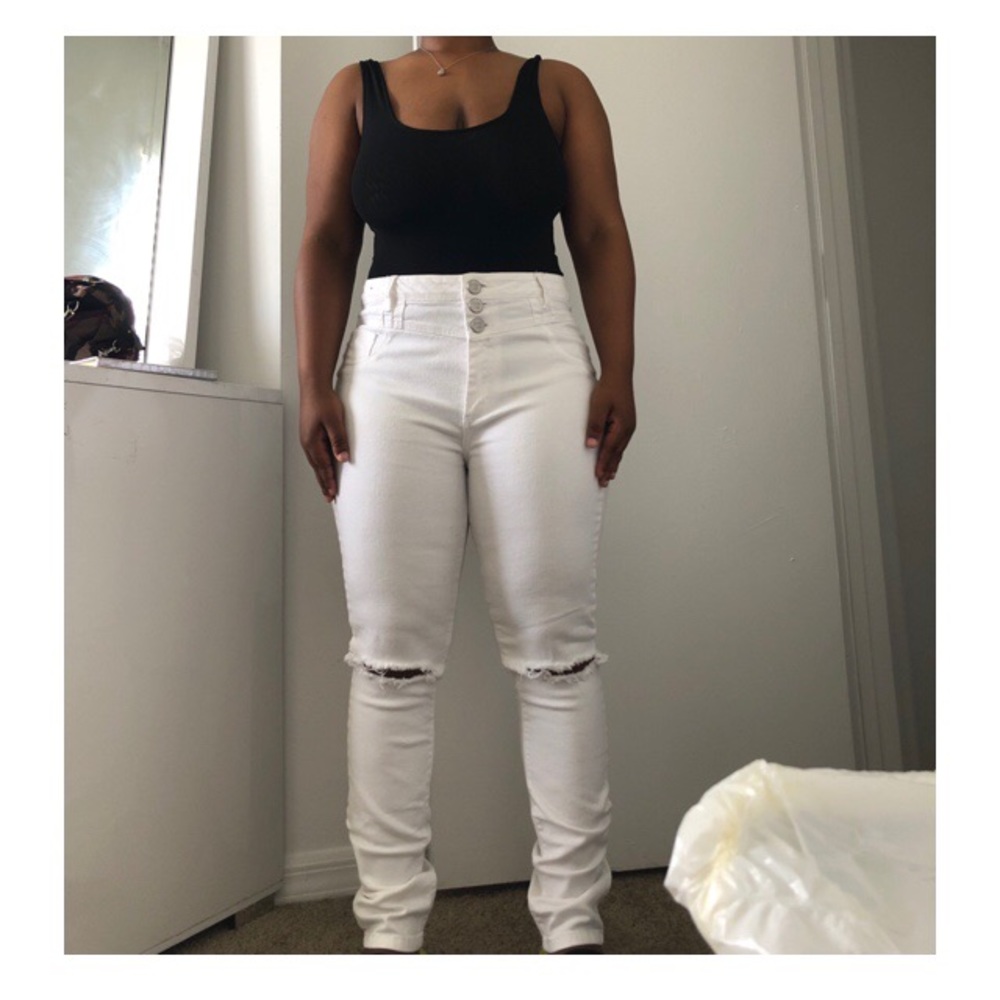 Knee ripped jeans